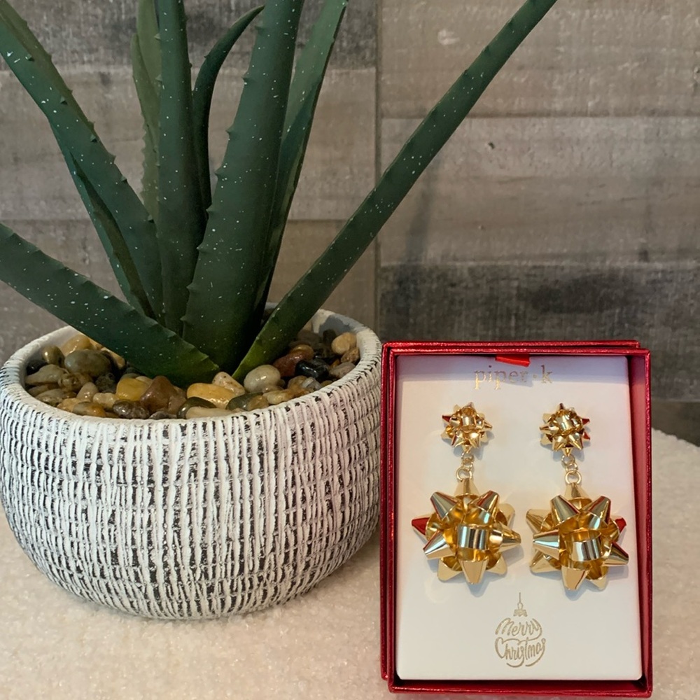 Piper K Bow Earrings